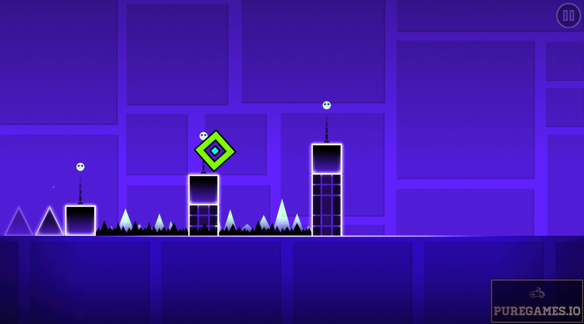 Download Geometry Dash LITE APK - For Android/iOS - PureGames